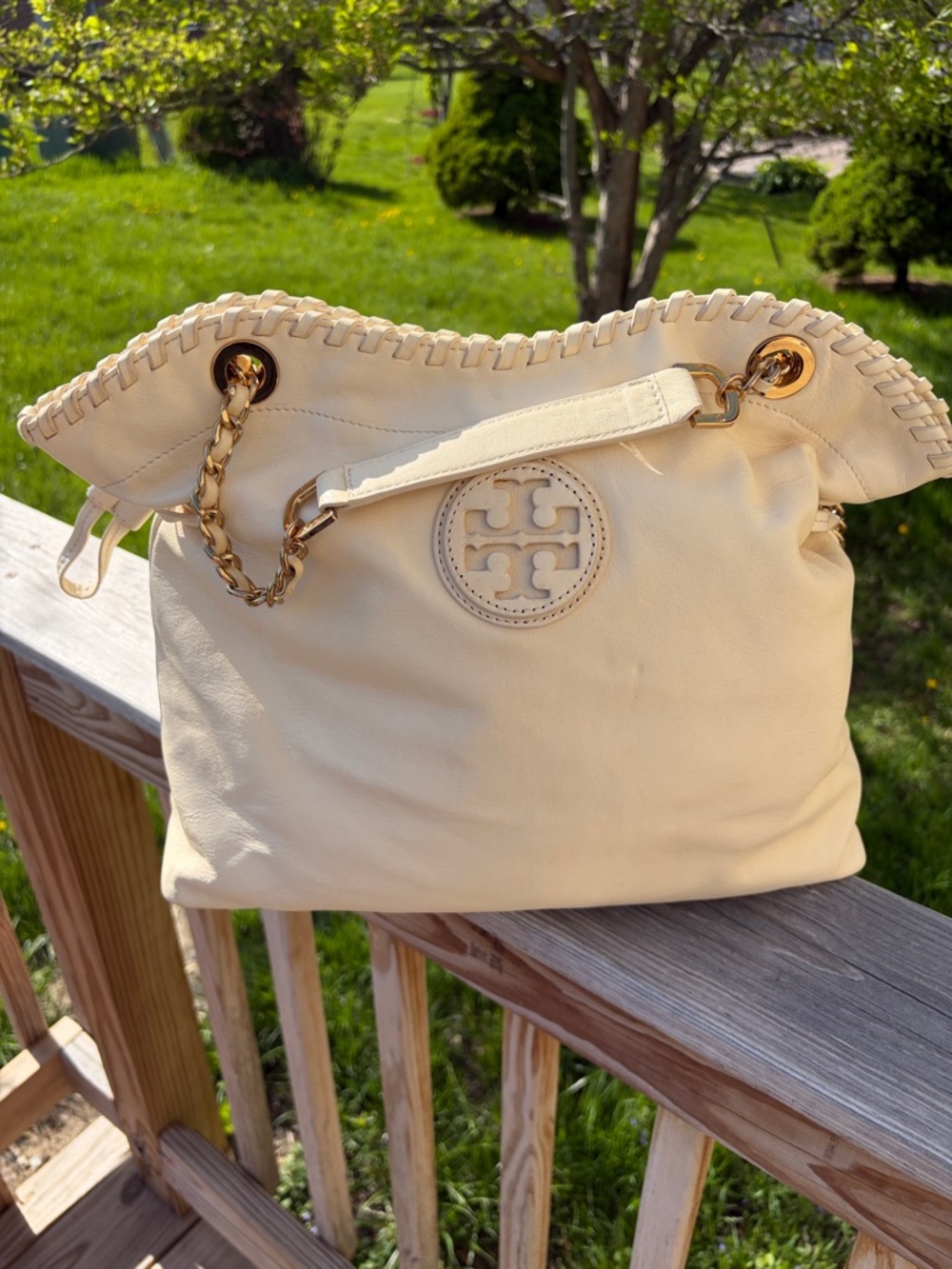 Tory Burch Marion Leather Cream Leather Chain-Trim Shoulder Bag 13H 14L 5W